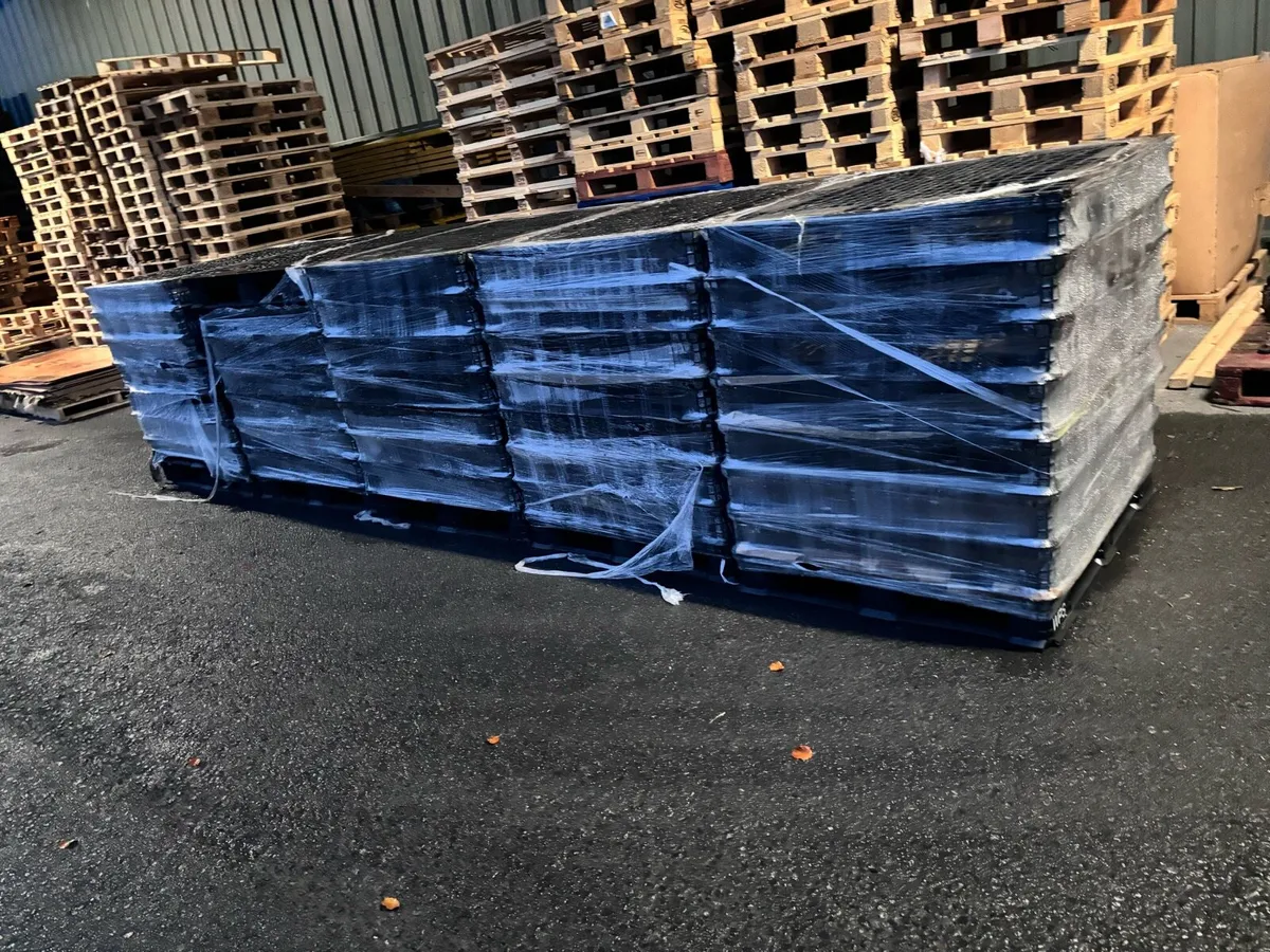 Plastic Pallets - Image 4