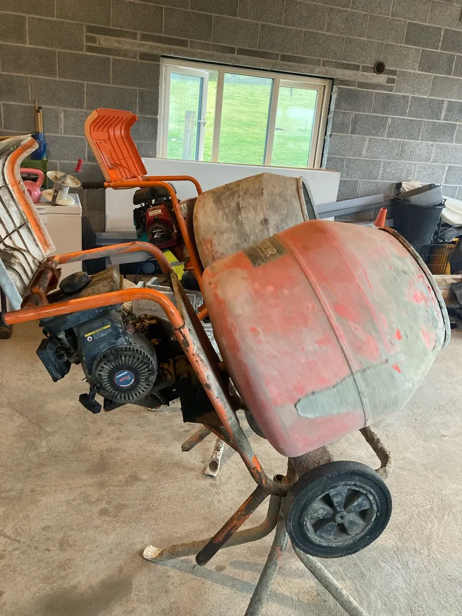 Cement mixers for sale in Co. Carlow for €600 on DoneDeal