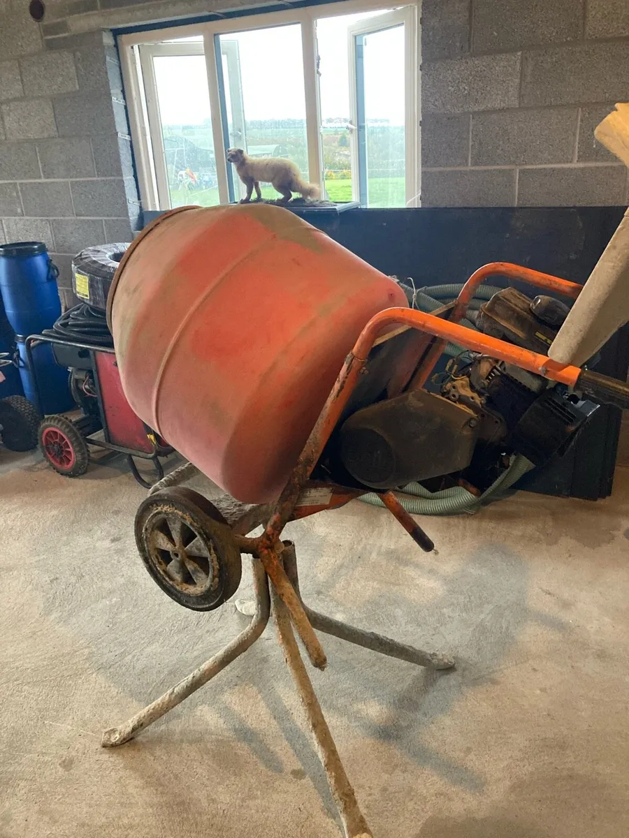 Cement mixers for sale in Co. Carlow for €600 on DoneDeal