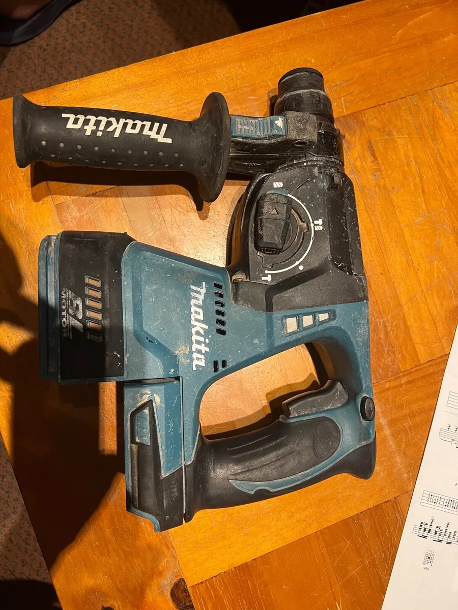 Makita 242 drill hotsell