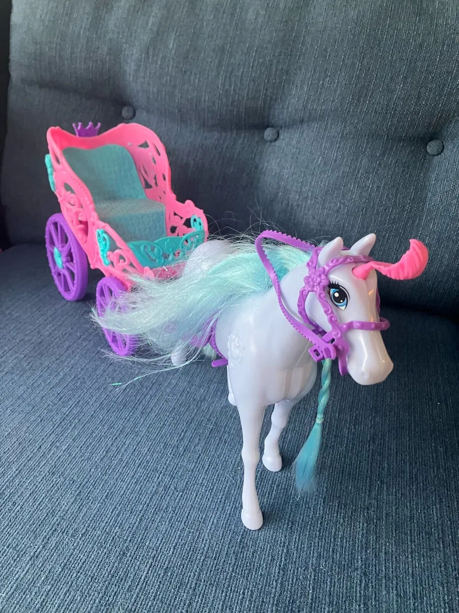 Barbie horse and carriage - Image 2