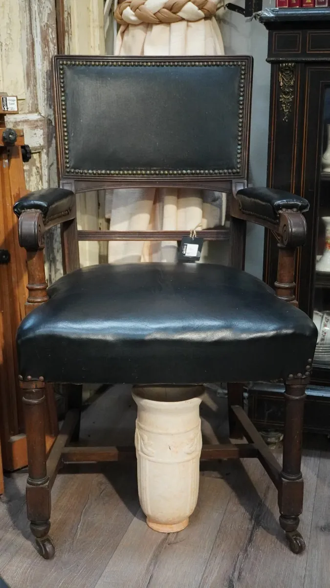 Unique Vintage Vatican Ambassador's Chair - Image 2