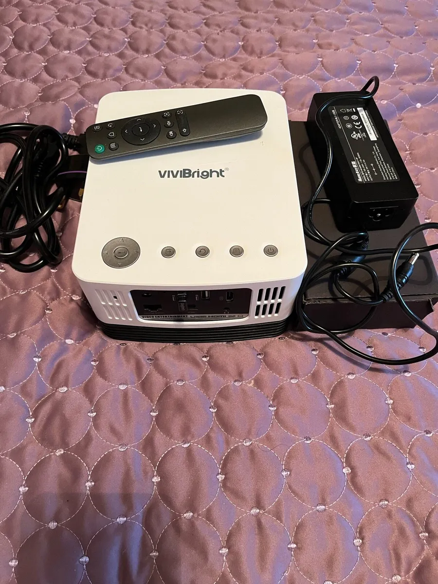 VIVI BRIGHT G20 LONG THROW PROJECTOR
