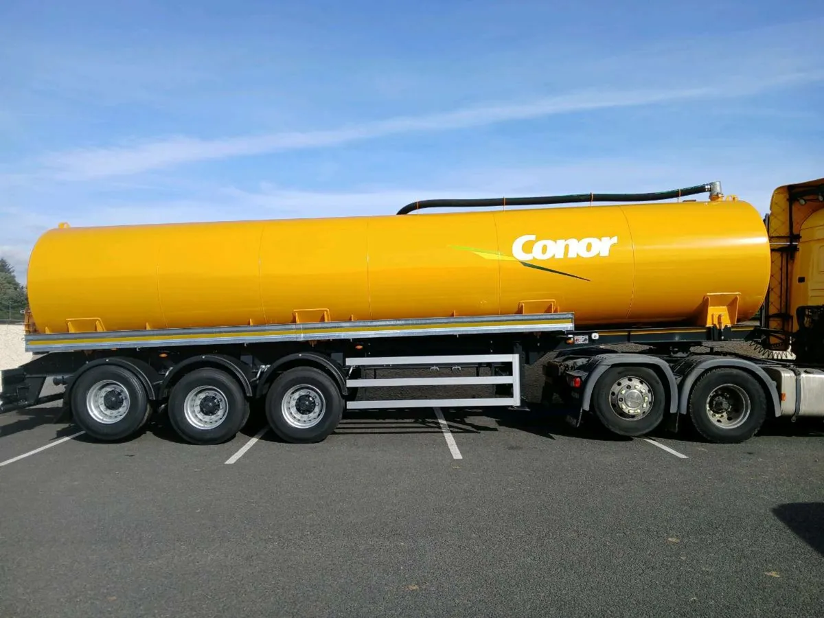 Conor 6500 Gallon Vacuum Tanker - Image 1