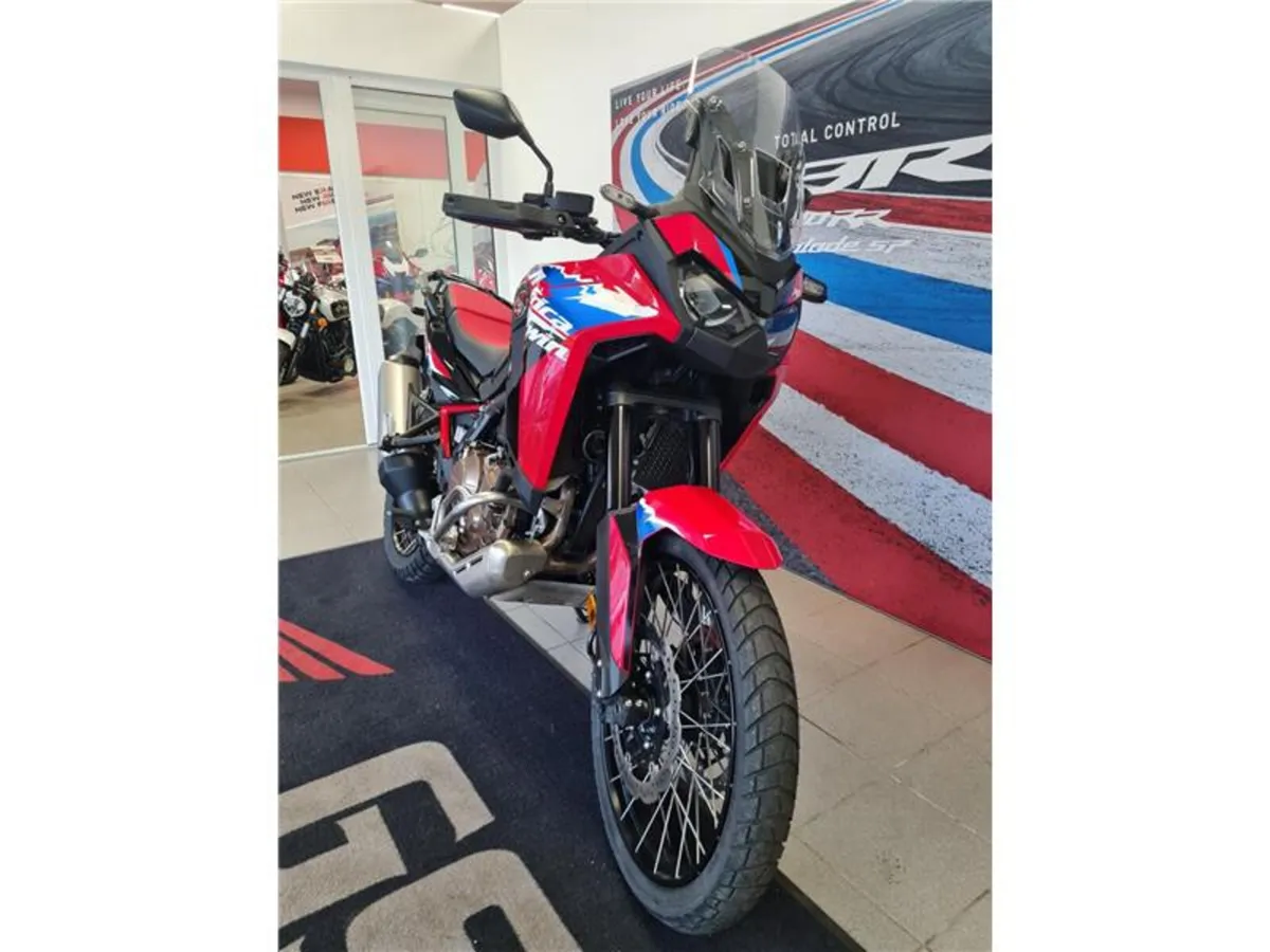 Honda CRF1100 A3 Africa Twin - Image 2