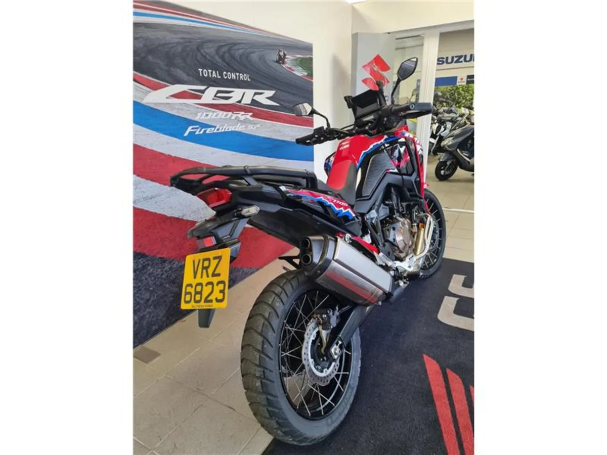 Honda CRF1100 A3 Africa Twin - Image 3