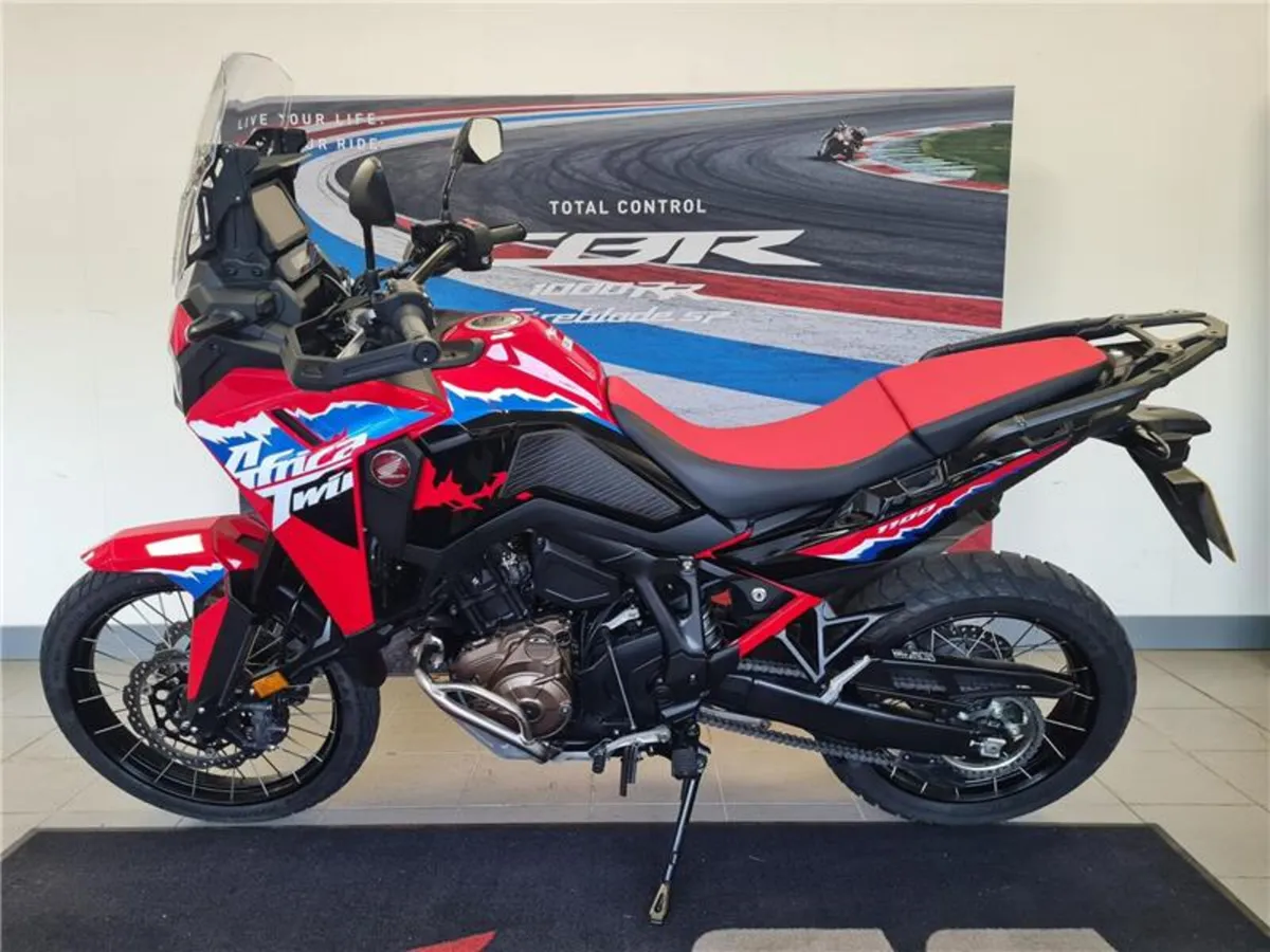 Honda CRF1100 A3 Africa Twin - Image 4