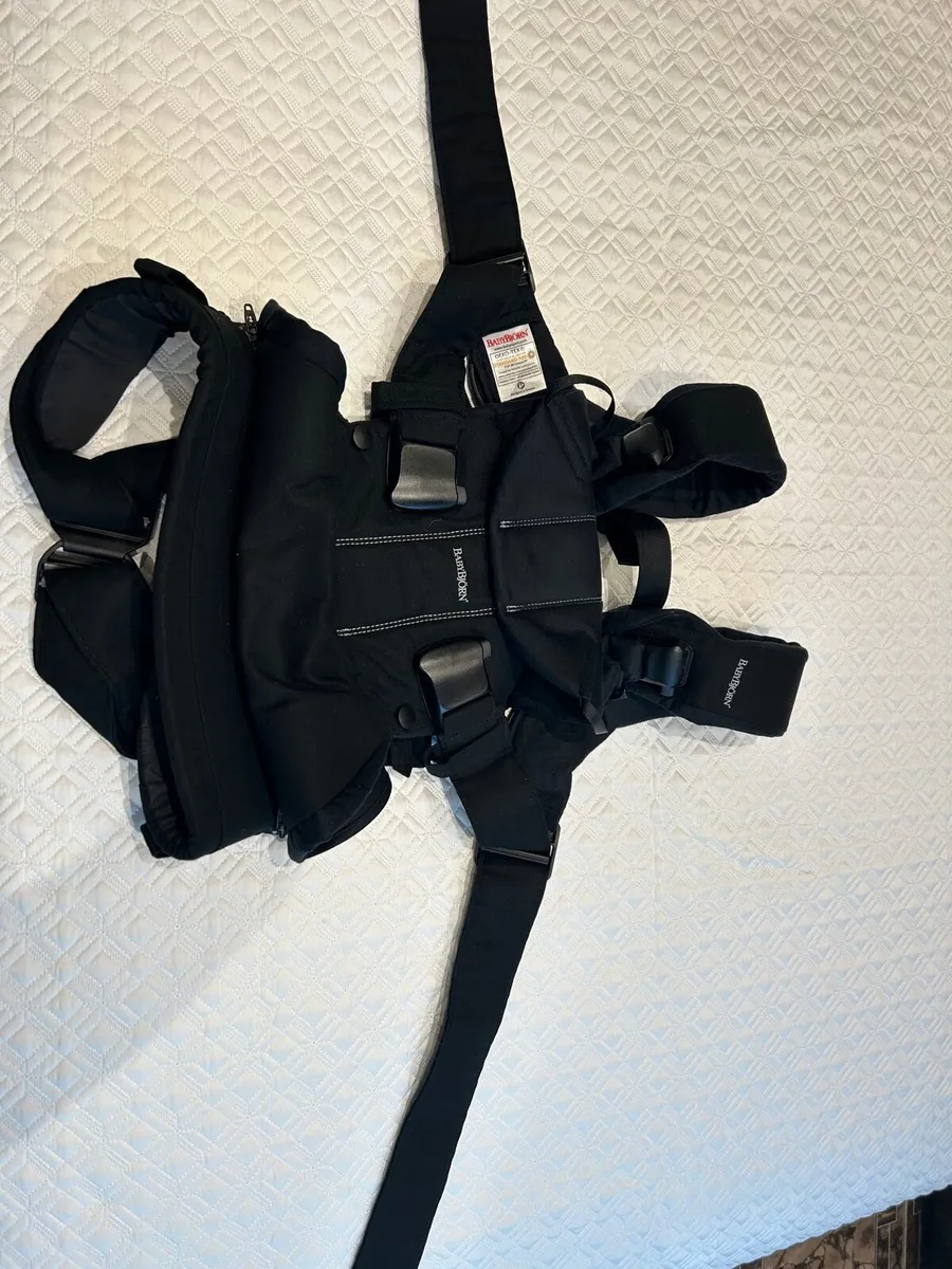 Babybjorn carrier - Image 1