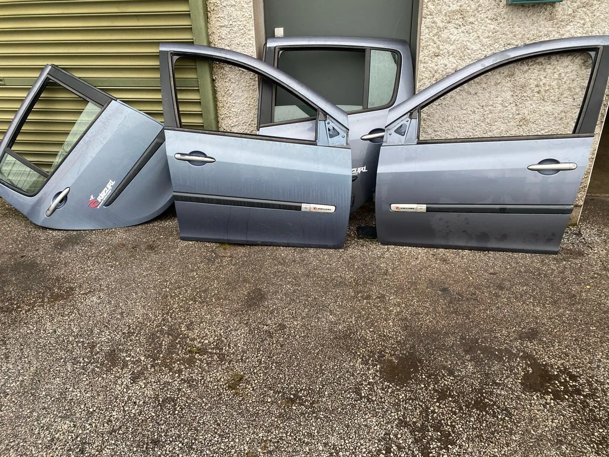 Renault Clio for breaking - Image 3