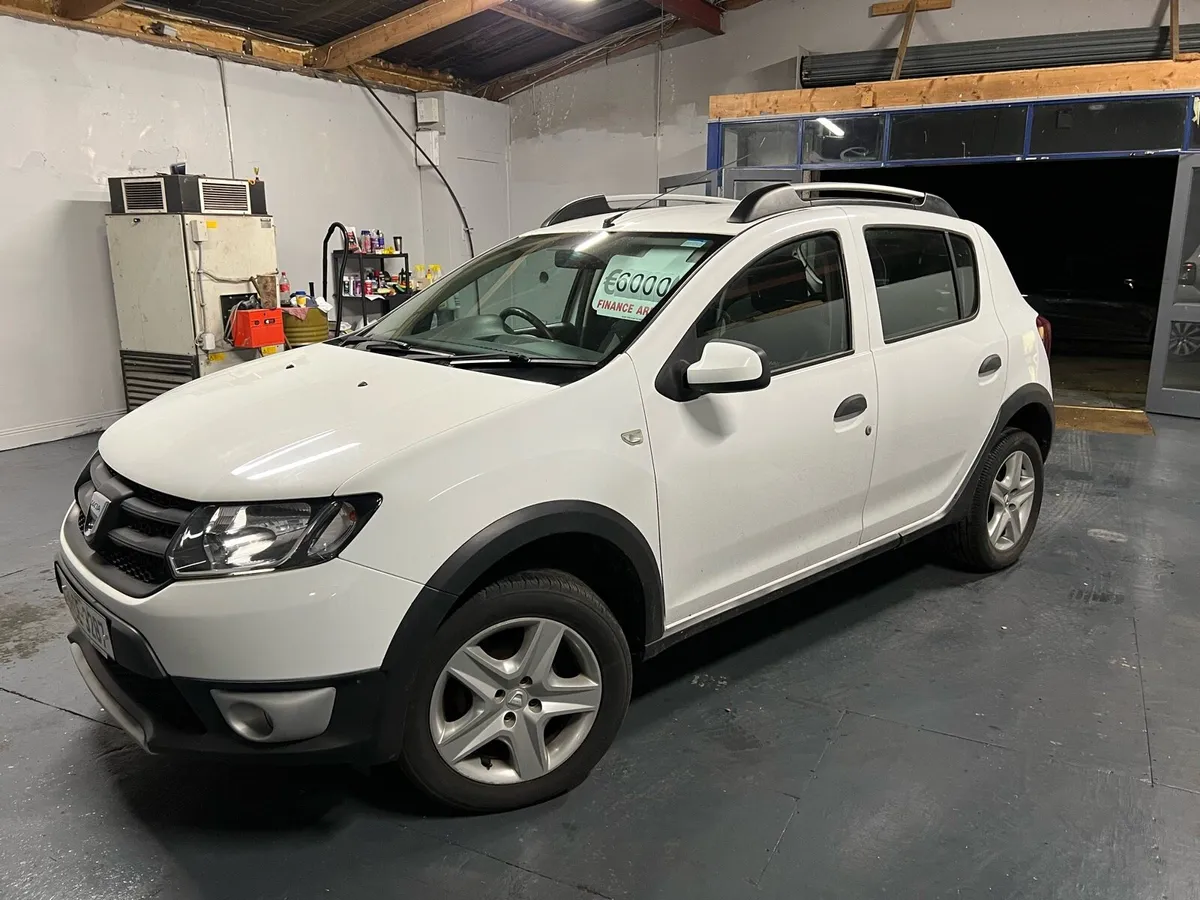 Dacia sandero petrol 2014 - Image 2