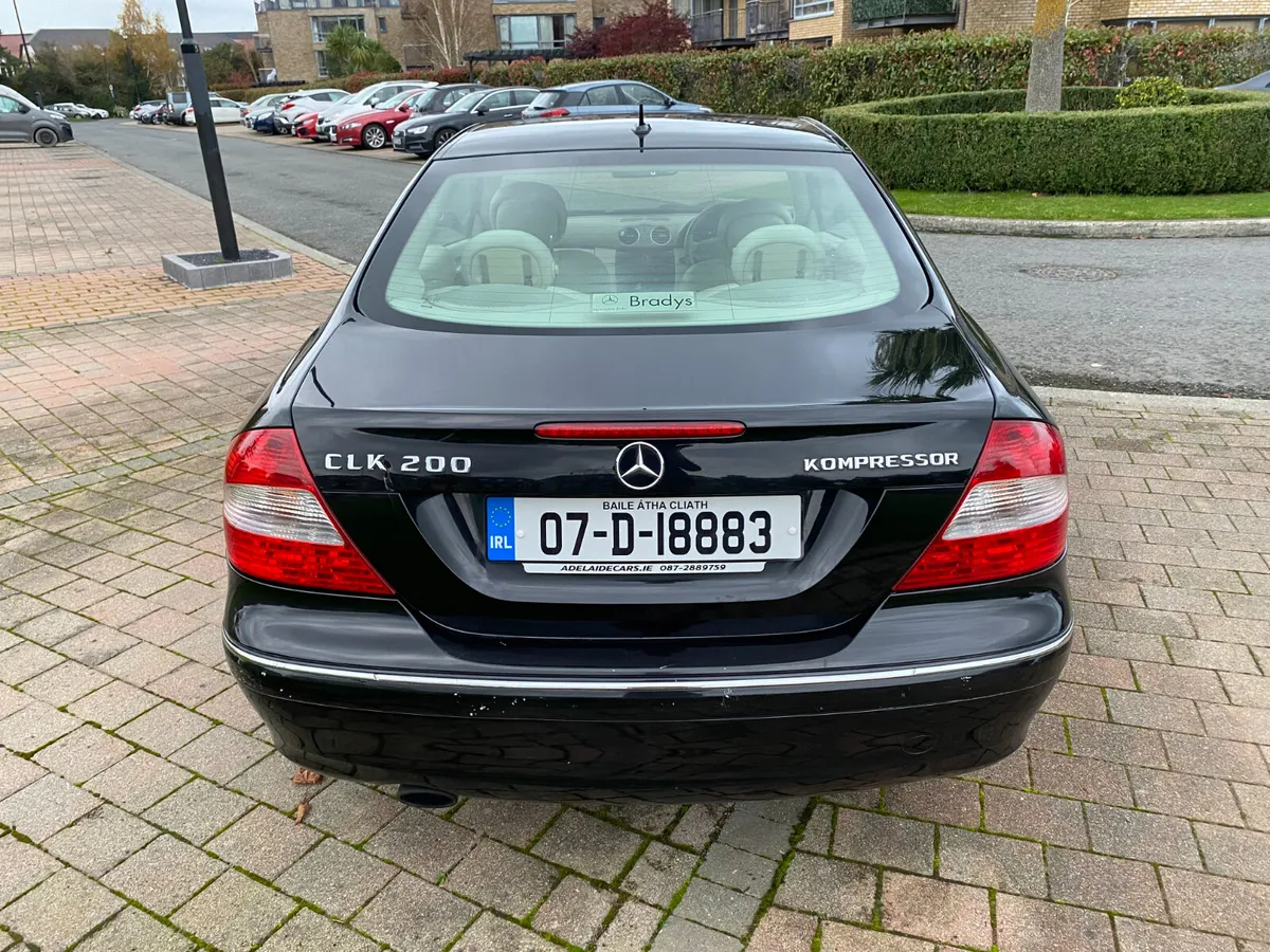 Mercedes-Benz CLK Avantgarde Auto - Image 4