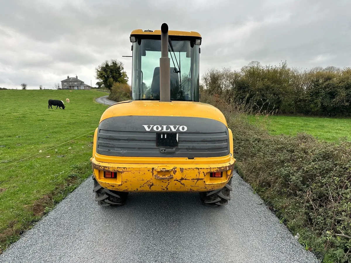 2000 VOLVO L40 LOADER **NO VAT** - Image 3