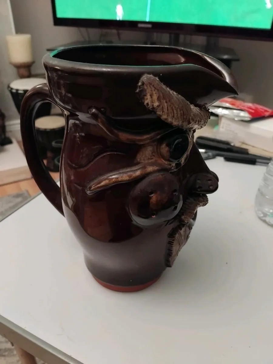 Pottery jug - Image 4