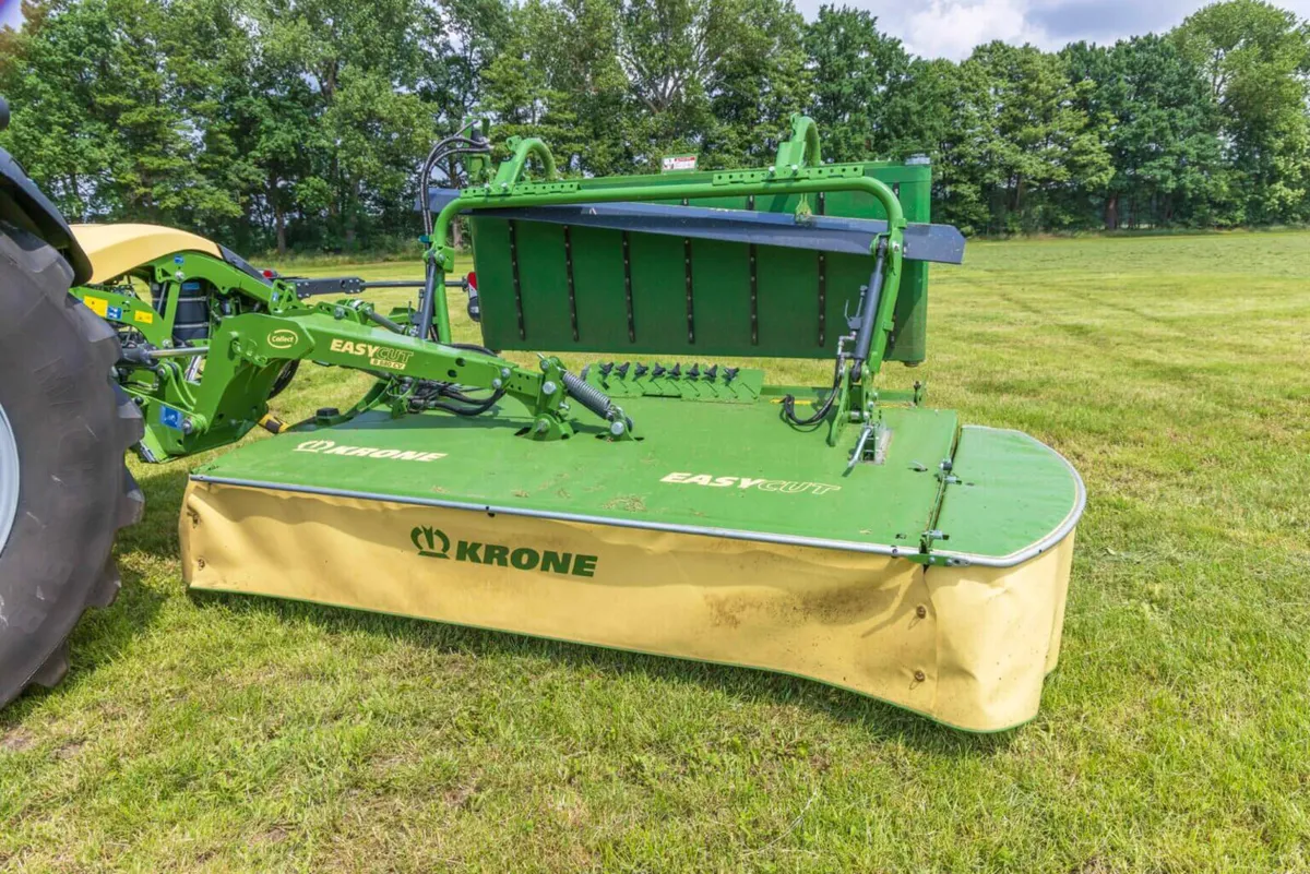 All New Krone B880CV Combination Mowers - Image 3