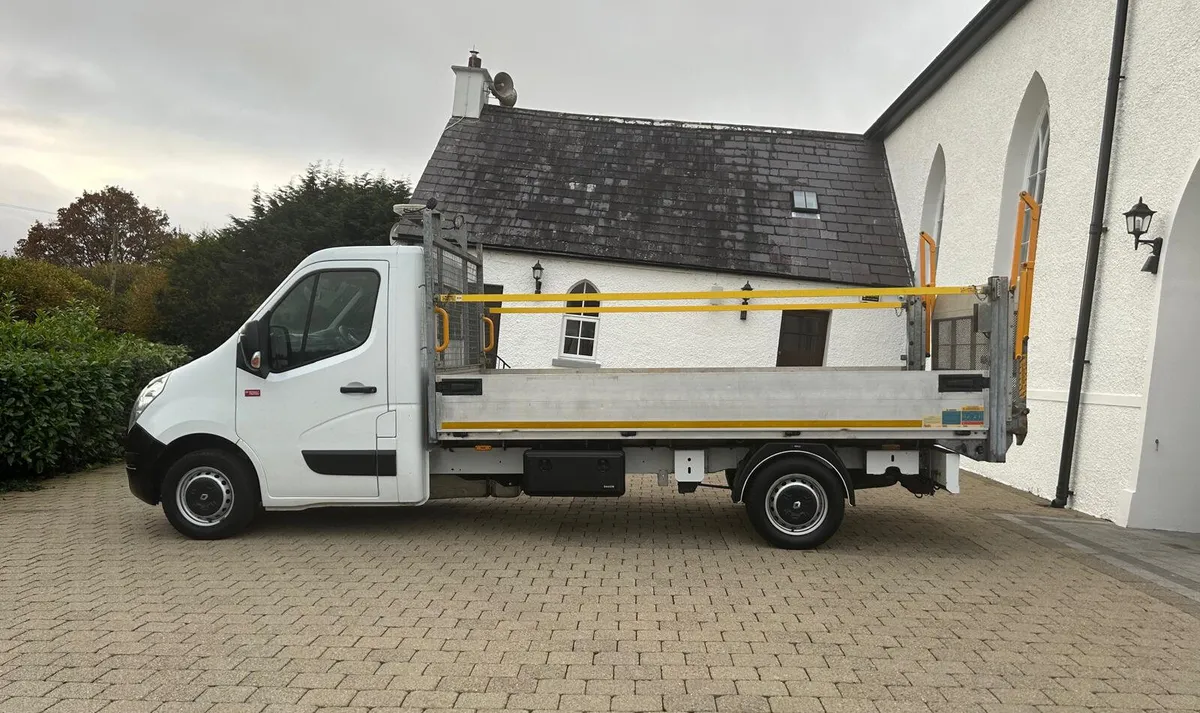 2019 (192) Renault Master 2.3 DCI 130 L3H1Dropside - Image 3