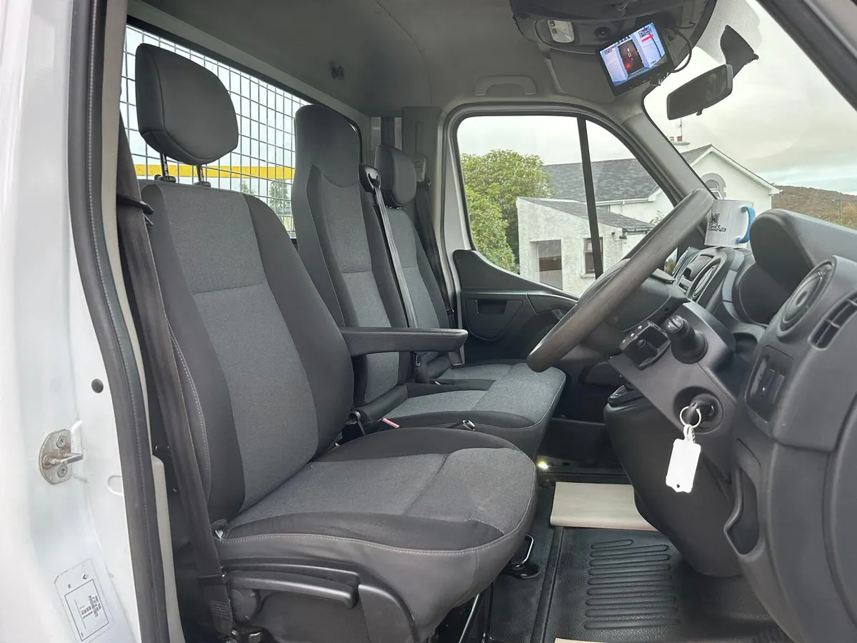 2019 (192) Renault Master 2.3 DCI 130 L3H1Dropside - Image 4