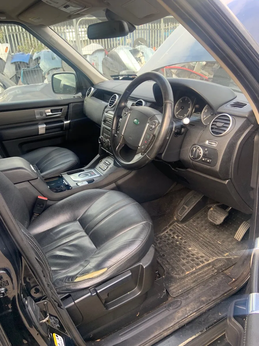 Land Rover discovery 3.0 parts available - Image 3