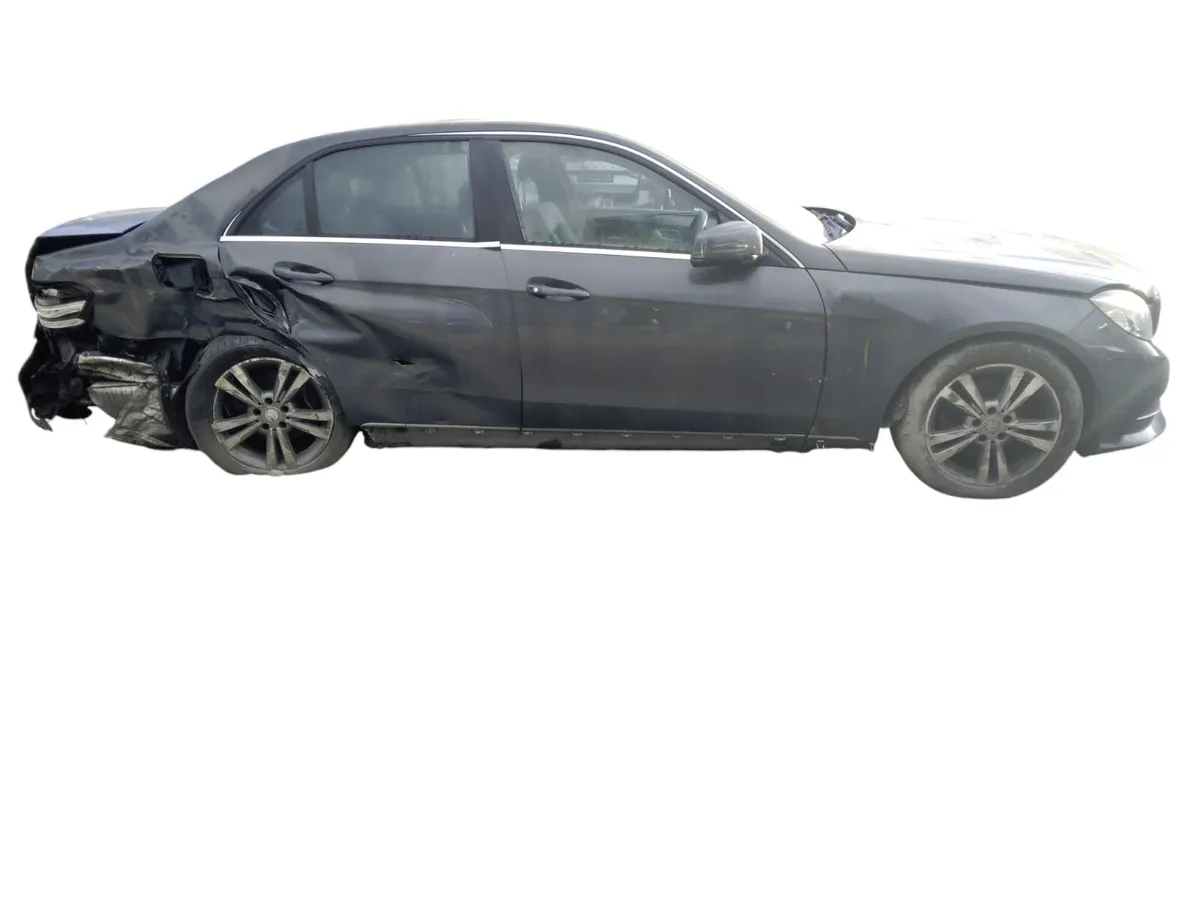 2014 MERCEDES BENZ E CLASS For Breaking/Dismantlin - Image 2