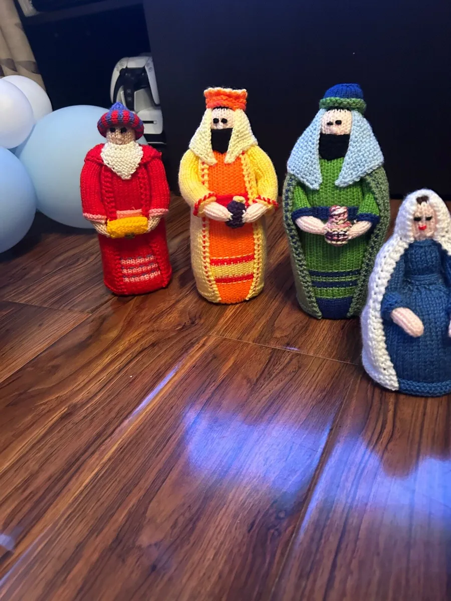Hand Knitted Christmas Nativity - Image 2