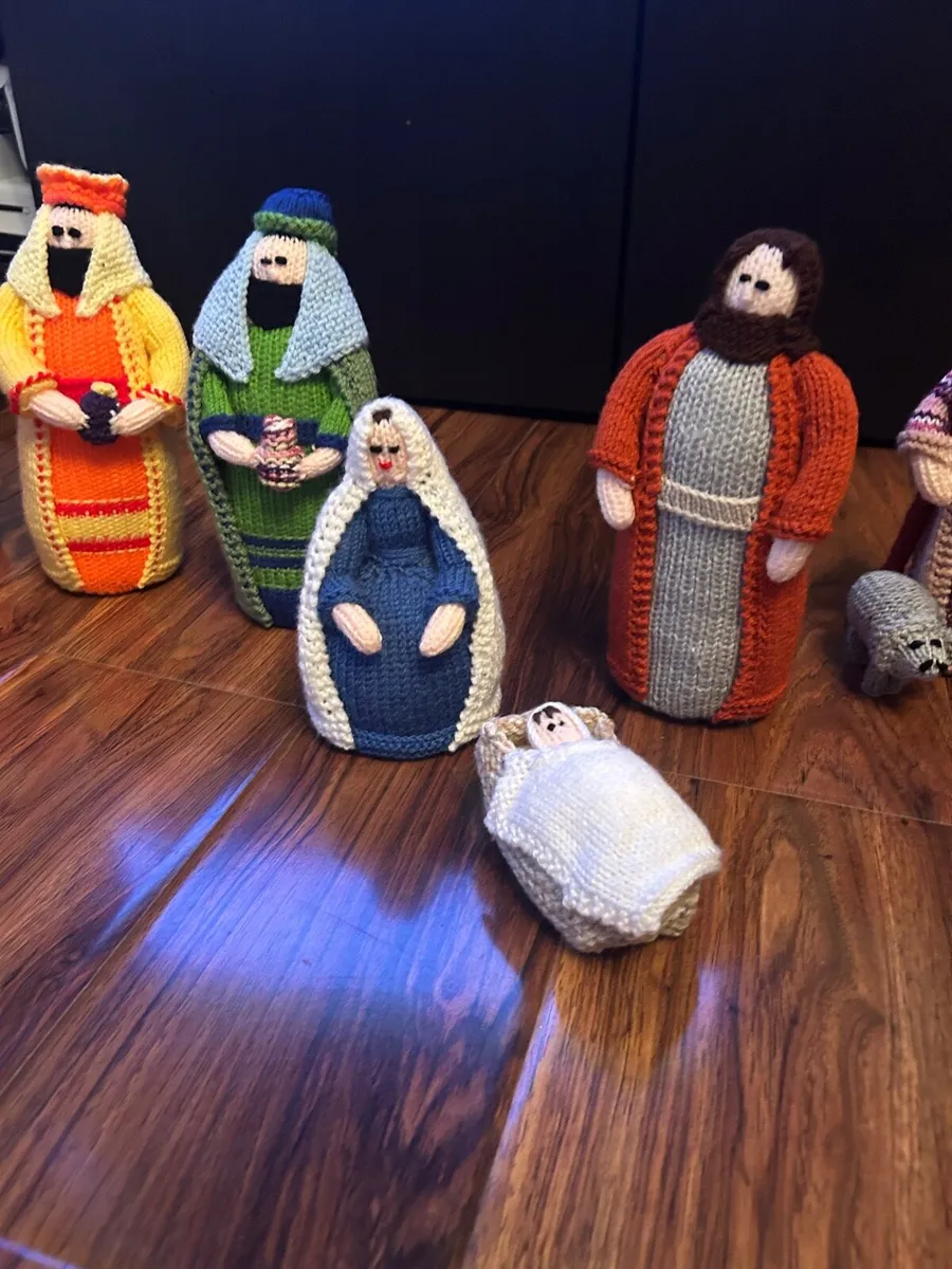 Hand Knitted Christmas Nativity - Image 3