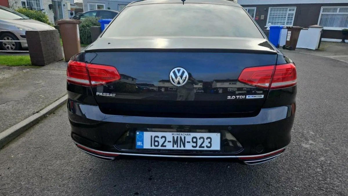 Volkswagen passat R line sport - Image 4