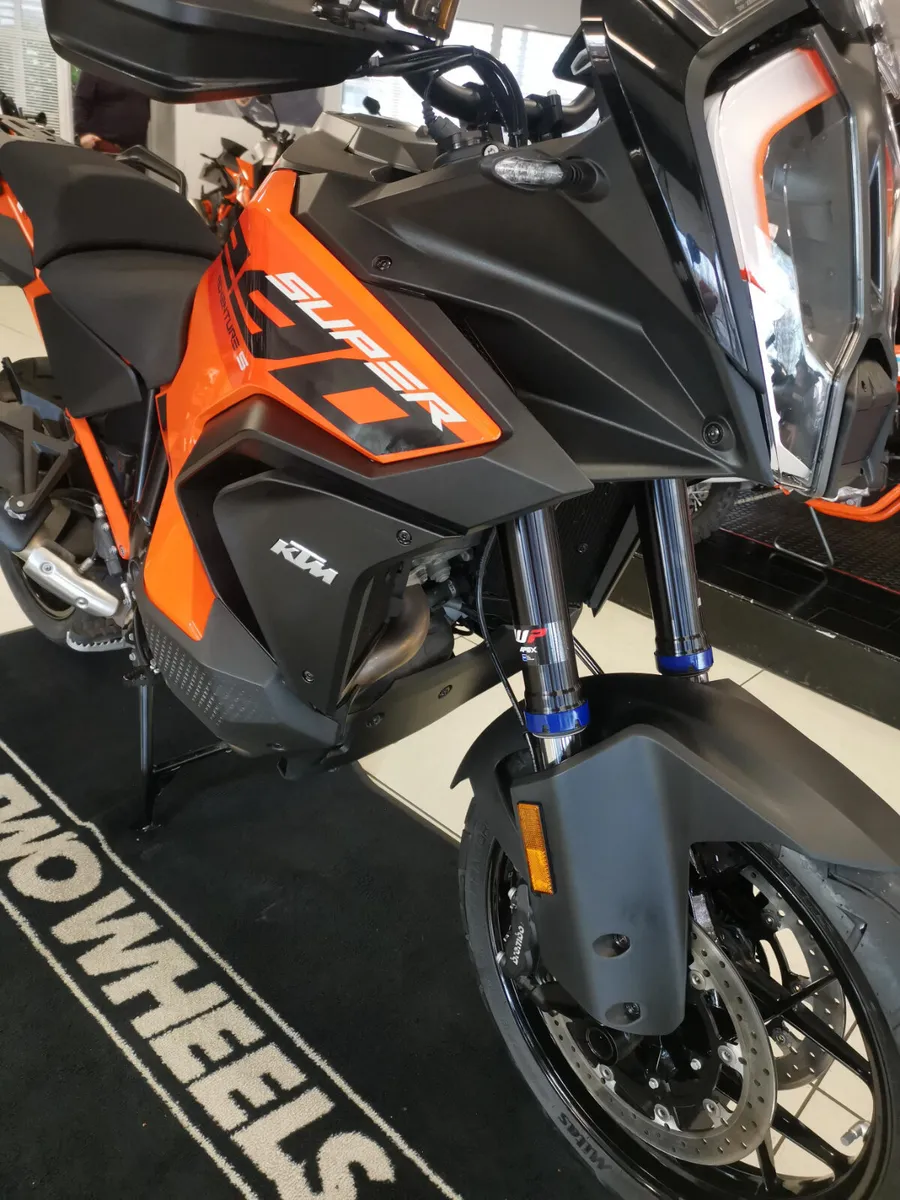 KTM 1290 ADVENTURE S**Ex Demo**with Tech Pack - Image 3