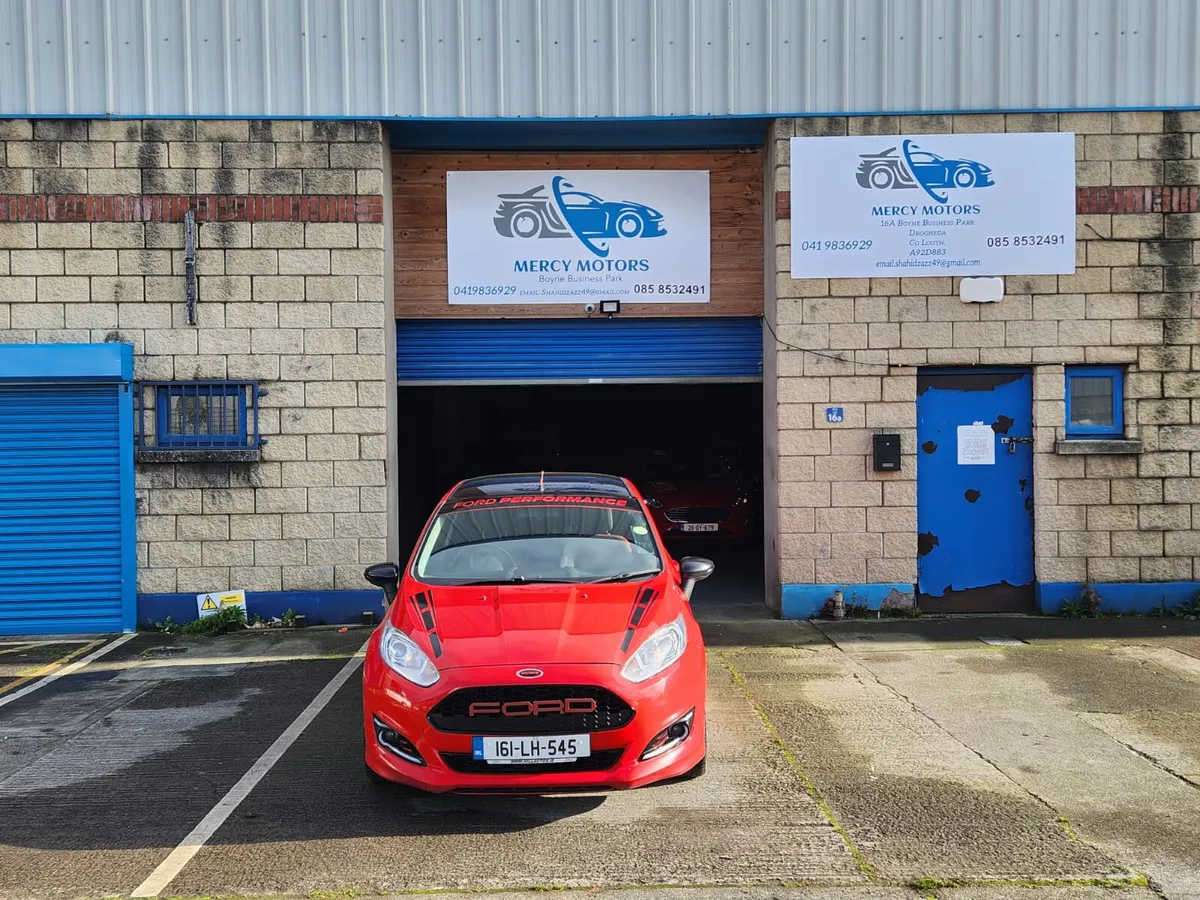 Ford Fiesta 2016RED EDITION ECO BOOST 125 PS PETOL - Image 2