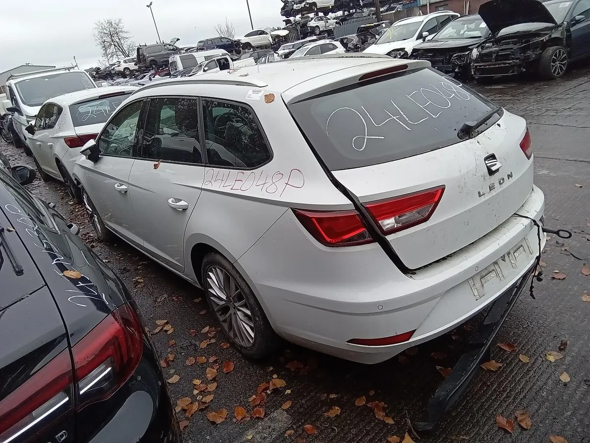 2019 SEAT LEON BREAKING FOR PARTS - Image 2