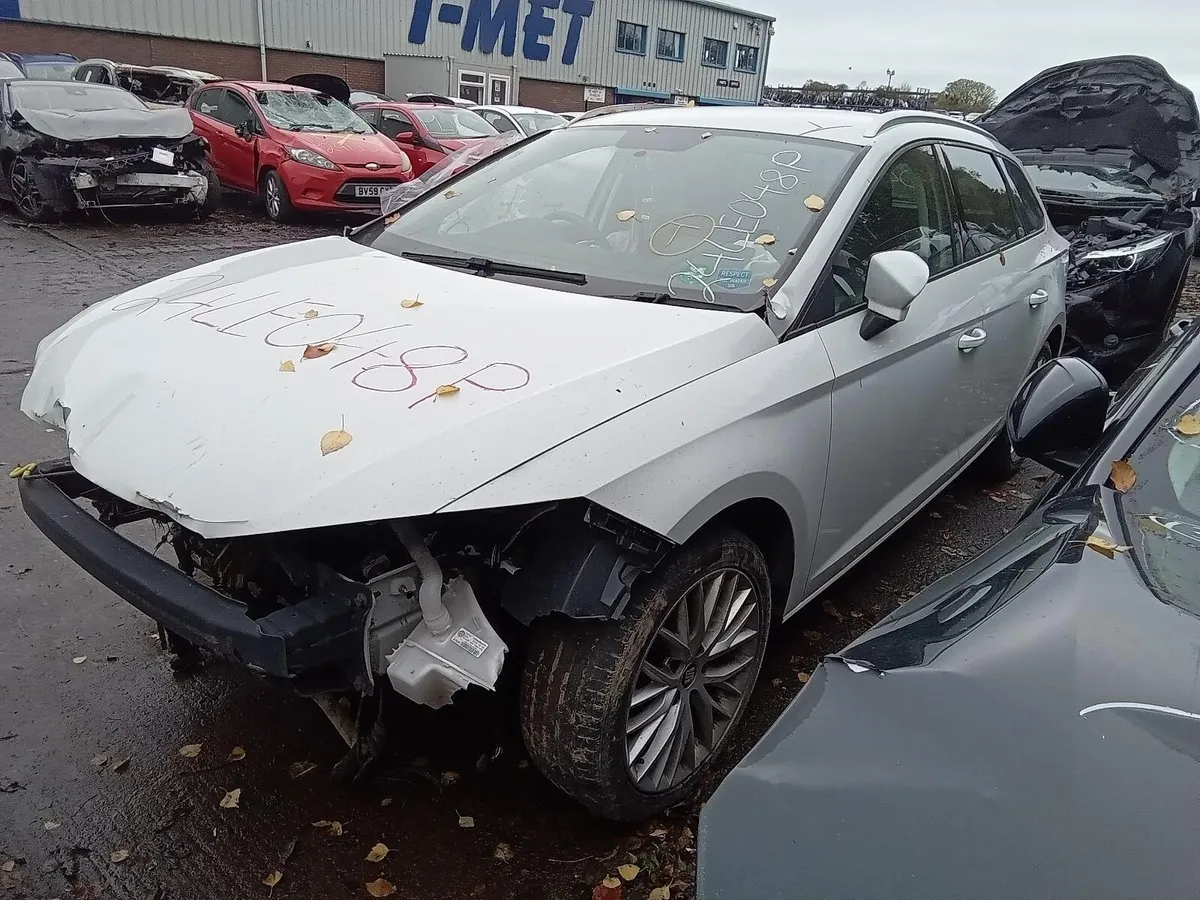 2019 SEAT LEON BREAKING FOR PARTS - Image 4