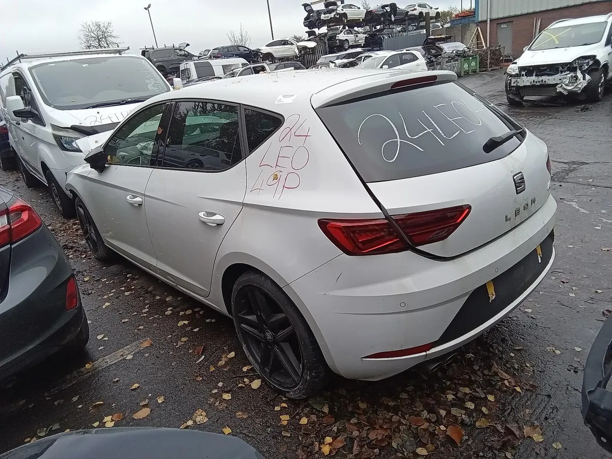 2020 SEAT LEON BREAKING FOR PARTS - Image 1