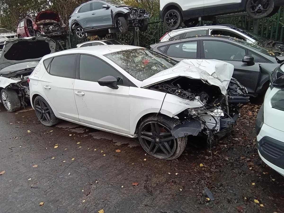 2020 SEAT LEON BREAKING FOR PARTS - Image 4