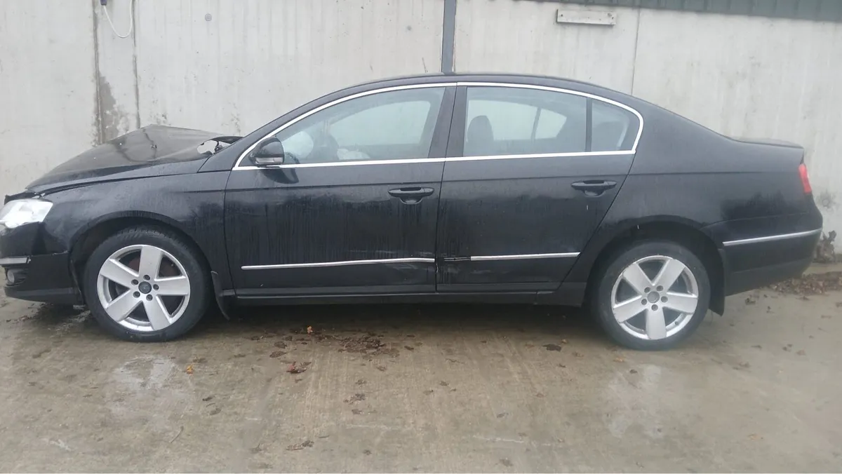 2010 VW Passat for parts - Image 1