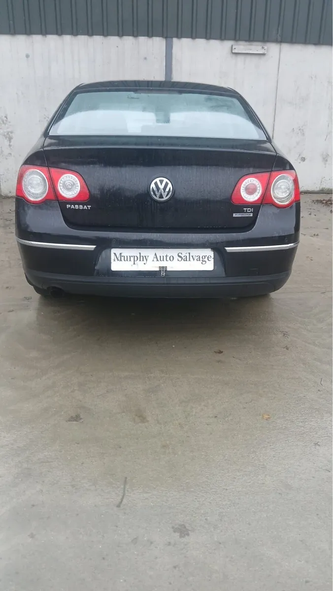 2010 VW Passat for parts - Image 2