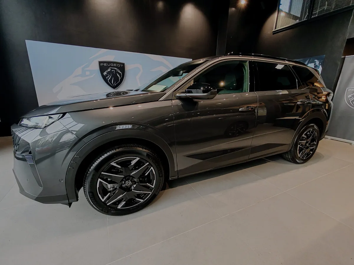 Brand New Peugeot 5008 Hybrid Available Now - Image 2