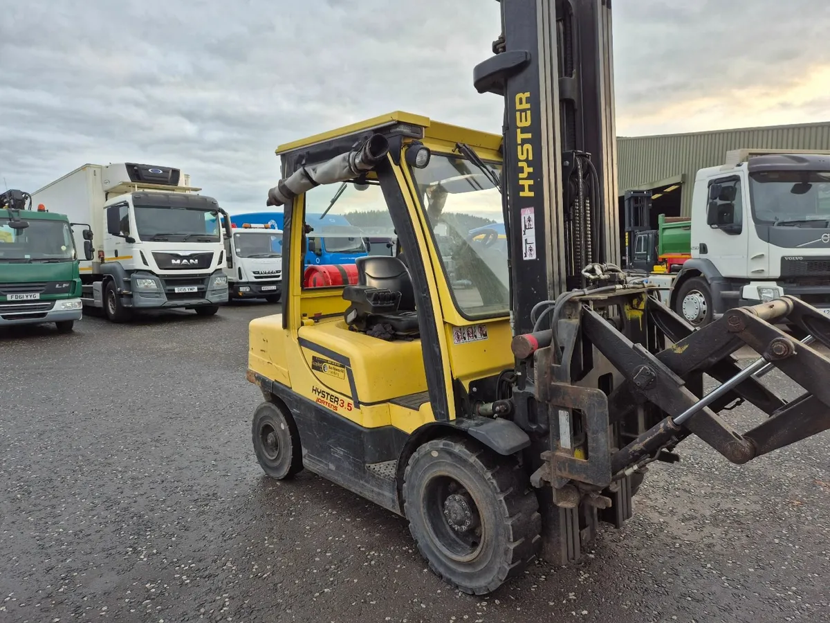 2007 Hyster 3.5 ton Gas Forklift - Image 2