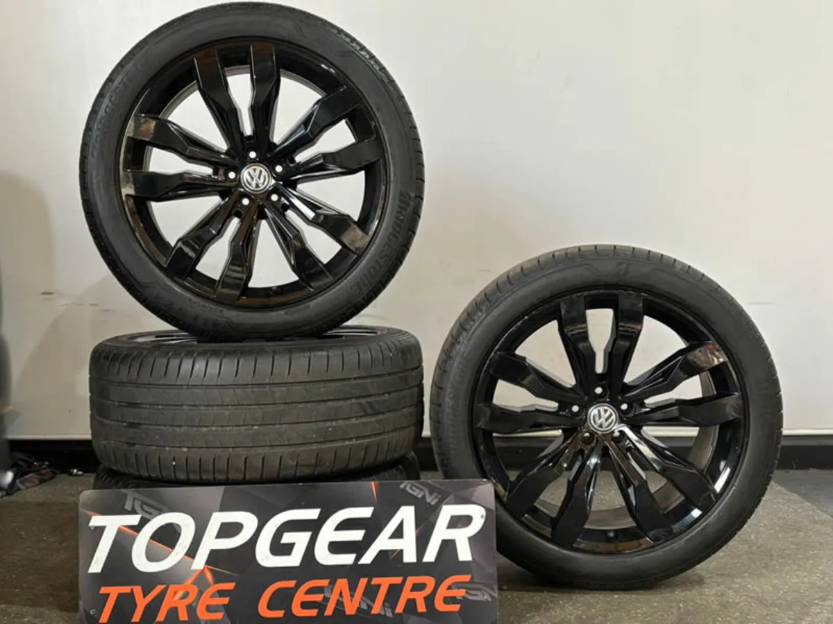 21" Genuine Touareg Suzuka Alloy Wheels & Tyres - Image 1