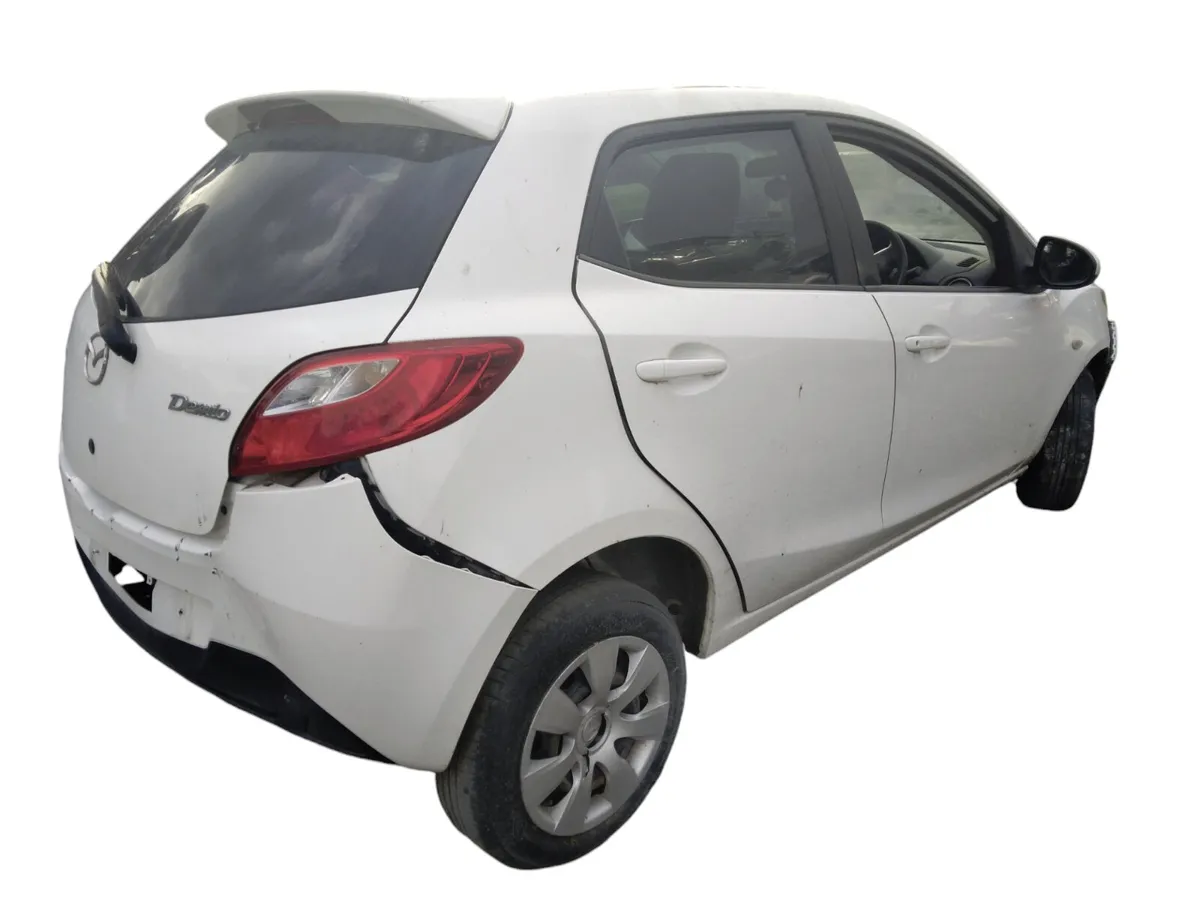 2014 MAZDA DEMIO For Breaking/Dismantling - Image 3