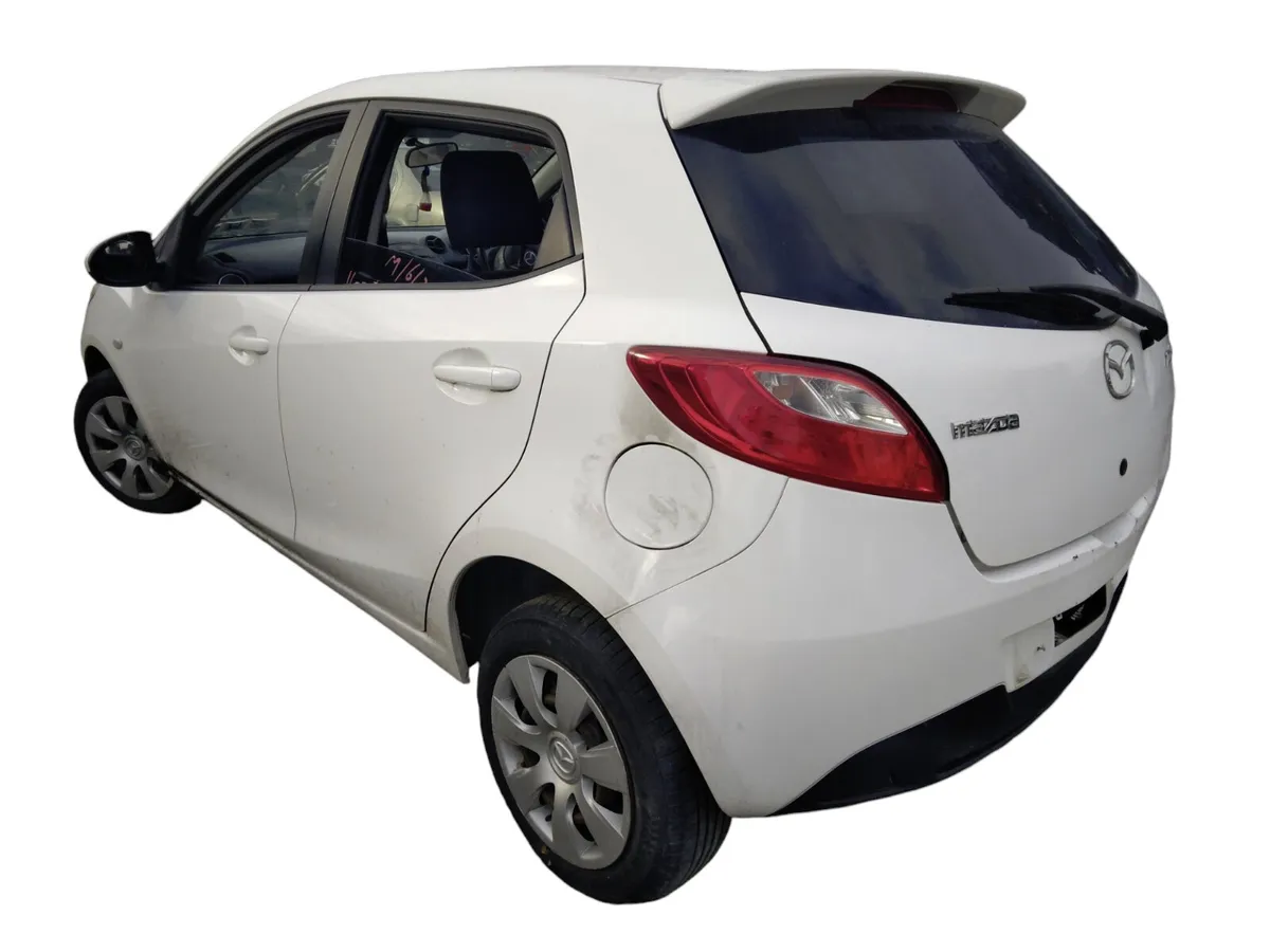 2014 MAZDA DEMIO For Breaking/Dismantling - Image 4