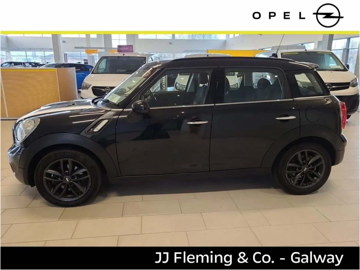 MINI COUNTRYMAN 2.0 Cooper D SD - Image 3