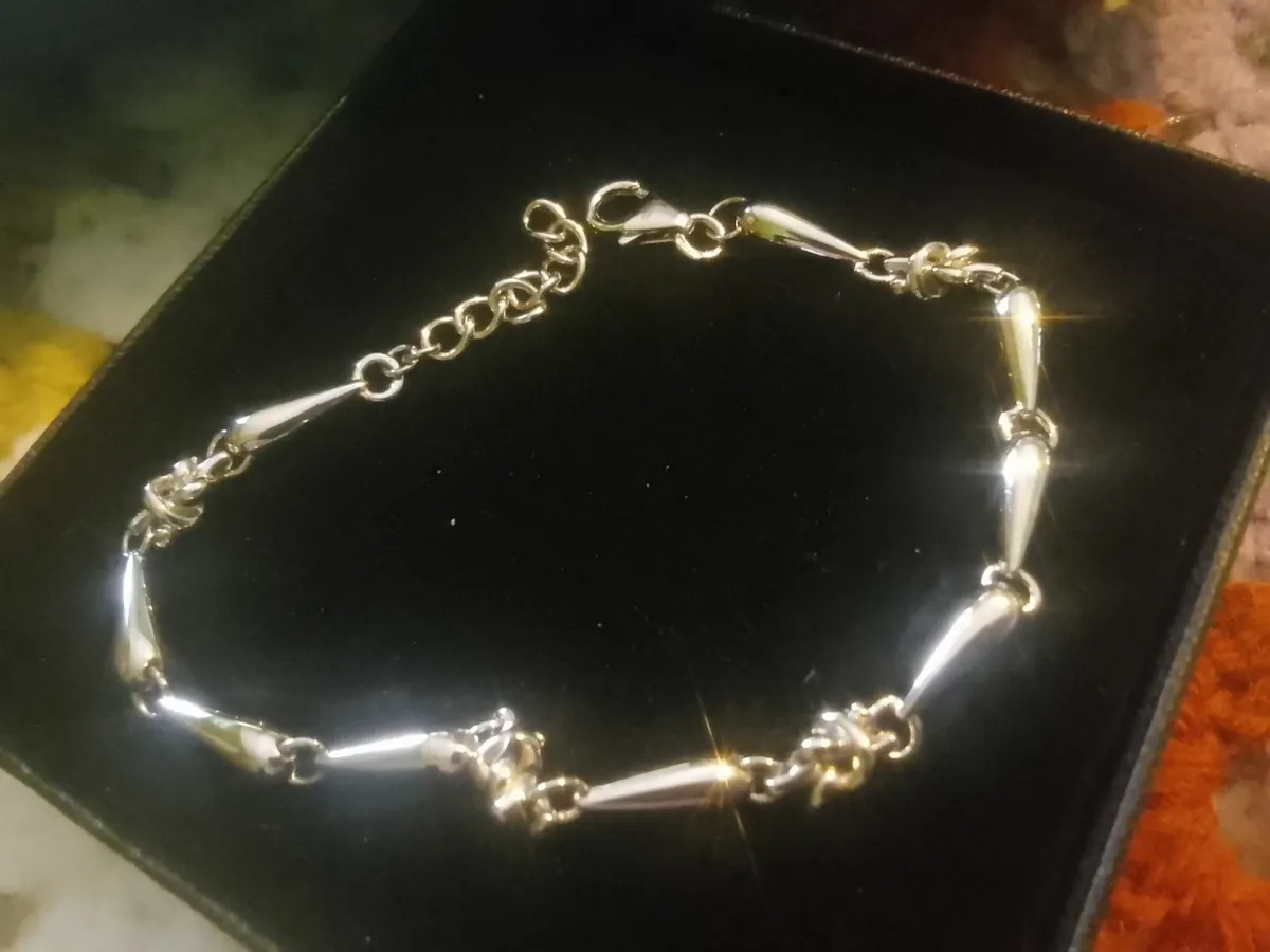 STERLING SILVER DESIGNER LUCY Q KNOT BRACELET NEW for sale in Co. Louth for 75 on DoneDeal