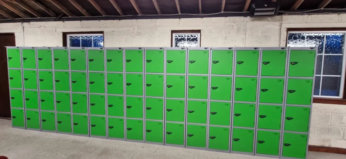 New 15 x 4 door lockers green door Clearance sale