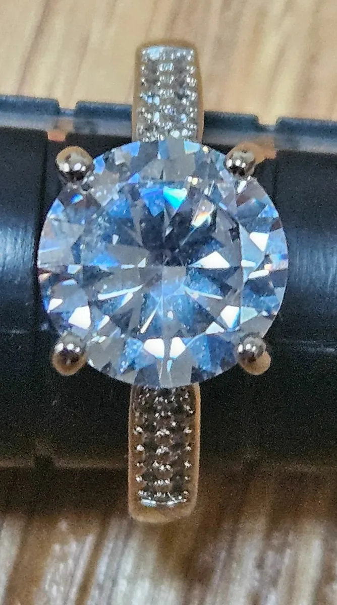Ring for sale in Co. Dublin for 8 on DoneDeal
