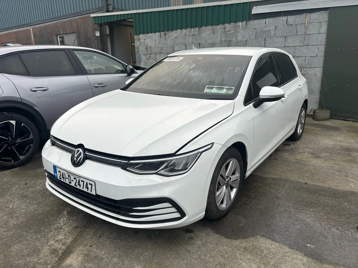 Vw Golf 2024 (241) - Image 1