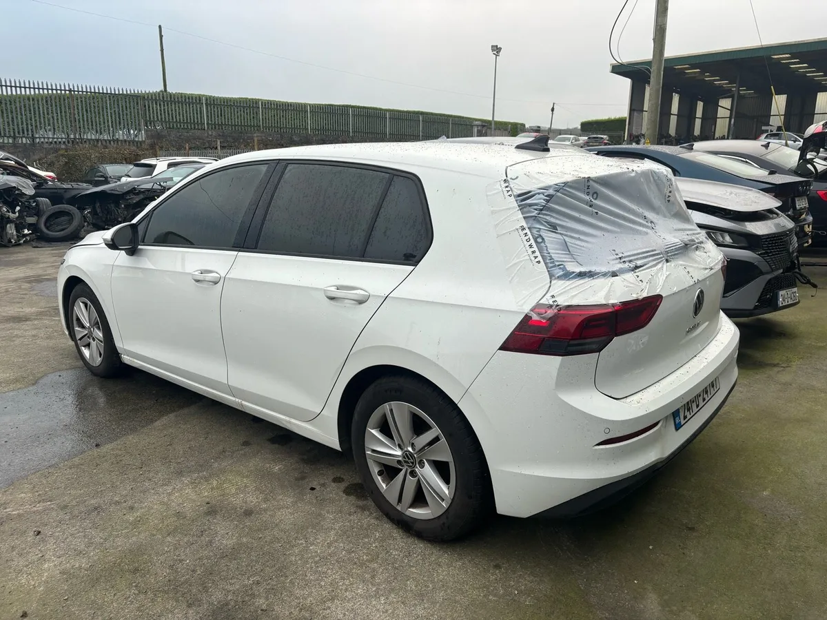 Vw Golf 2024 (241) - Image 3