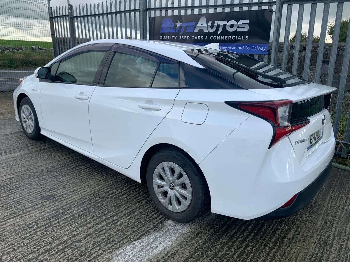 Toyota Prius Self Charging Hybrid 2019 - Image 2