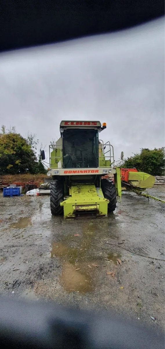 Claas Dominator Combine - Image 3