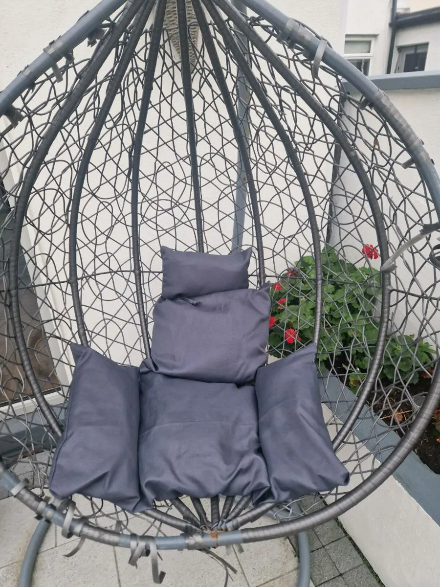 Egg Chair - Image 3