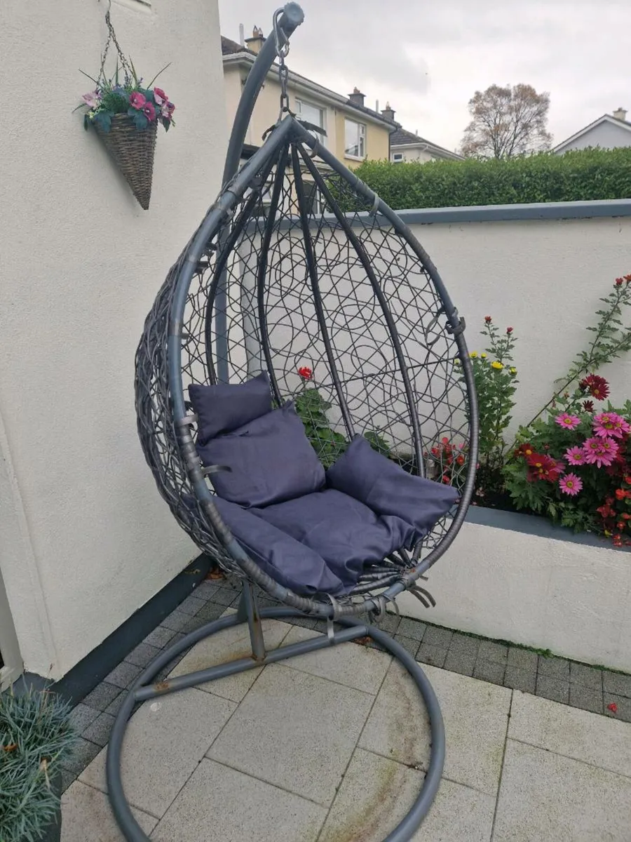 Egg Chair - Image 4