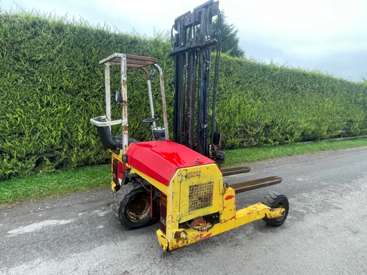 Moffet mounty forklift - Image 1