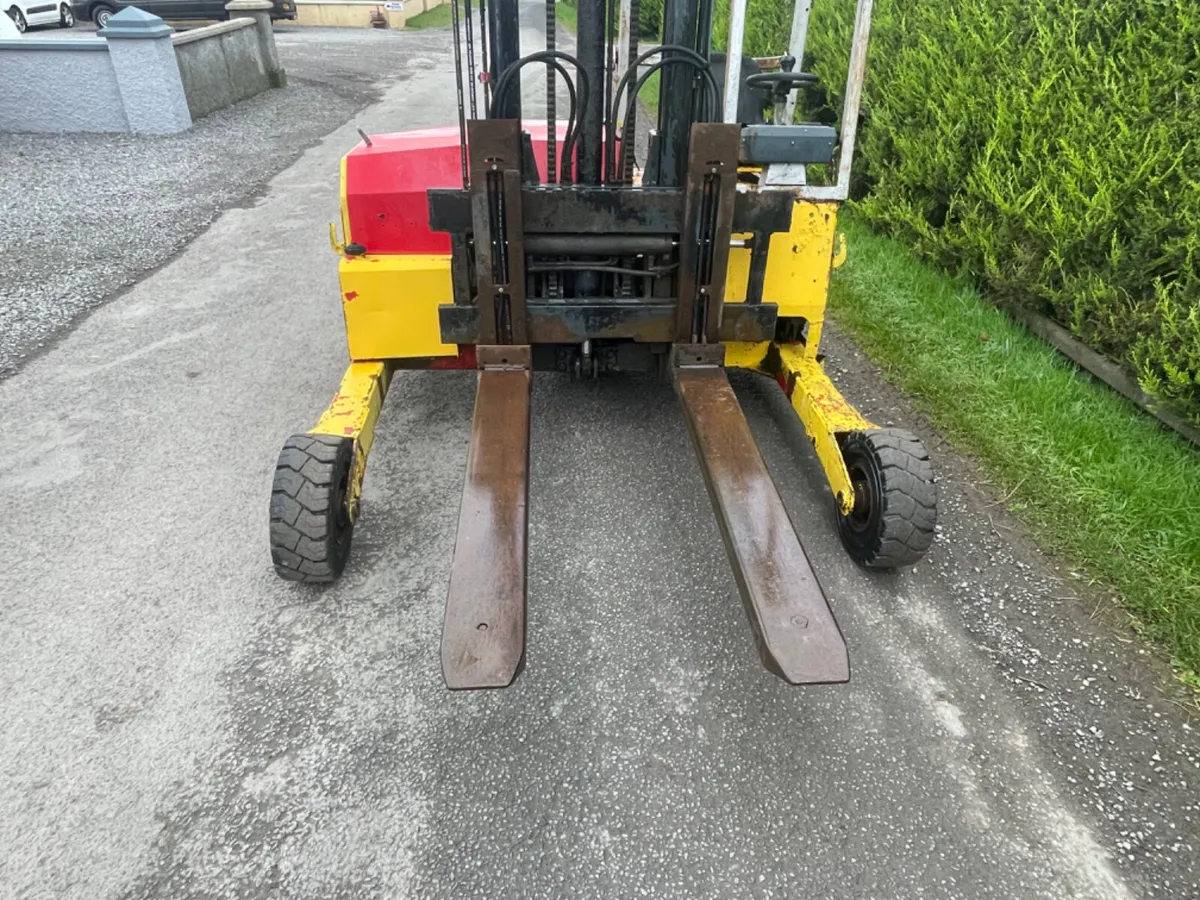 Moffet mounty forklift - Image 3